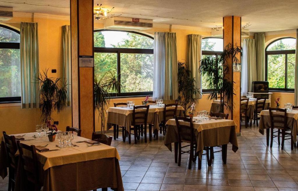 ריפרבלה Hotel Villa Paradiso מראה חיצוני תמונה
