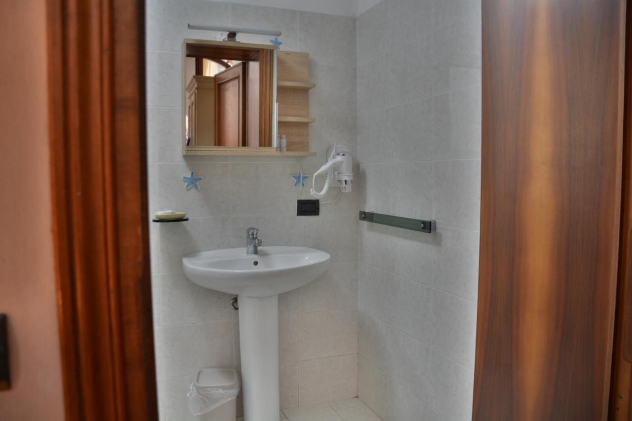 ריפרבלה Hotel Villa Paradiso מראה חיצוני תמונה