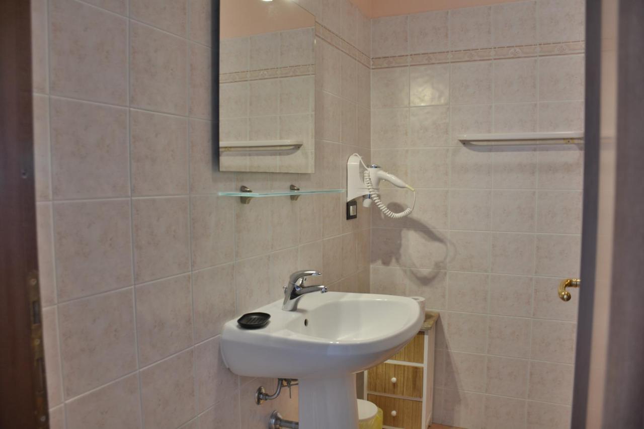 ריפרבלה Hotel Villa Paradiso מראה חיצוני תמונה