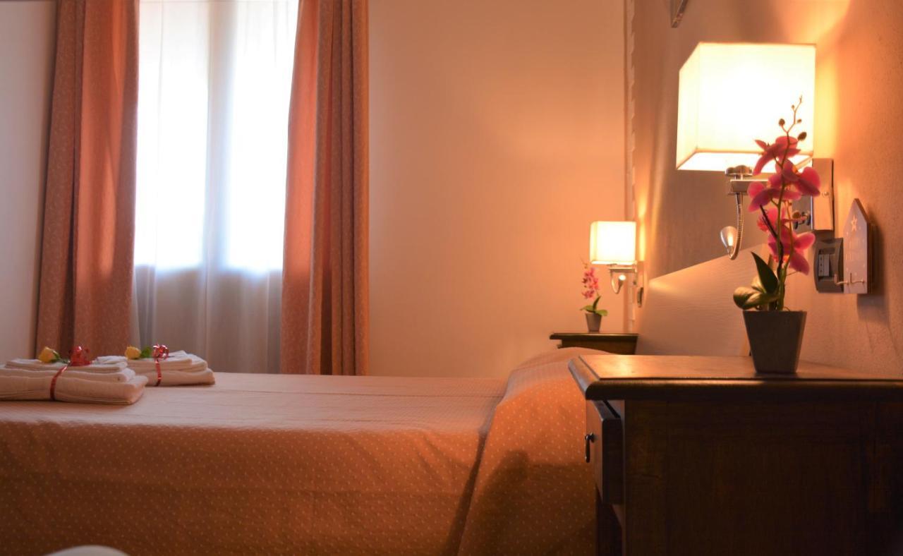 ריפרבלה Hotel Villa Paradiso מראה חיצוני תמונה
